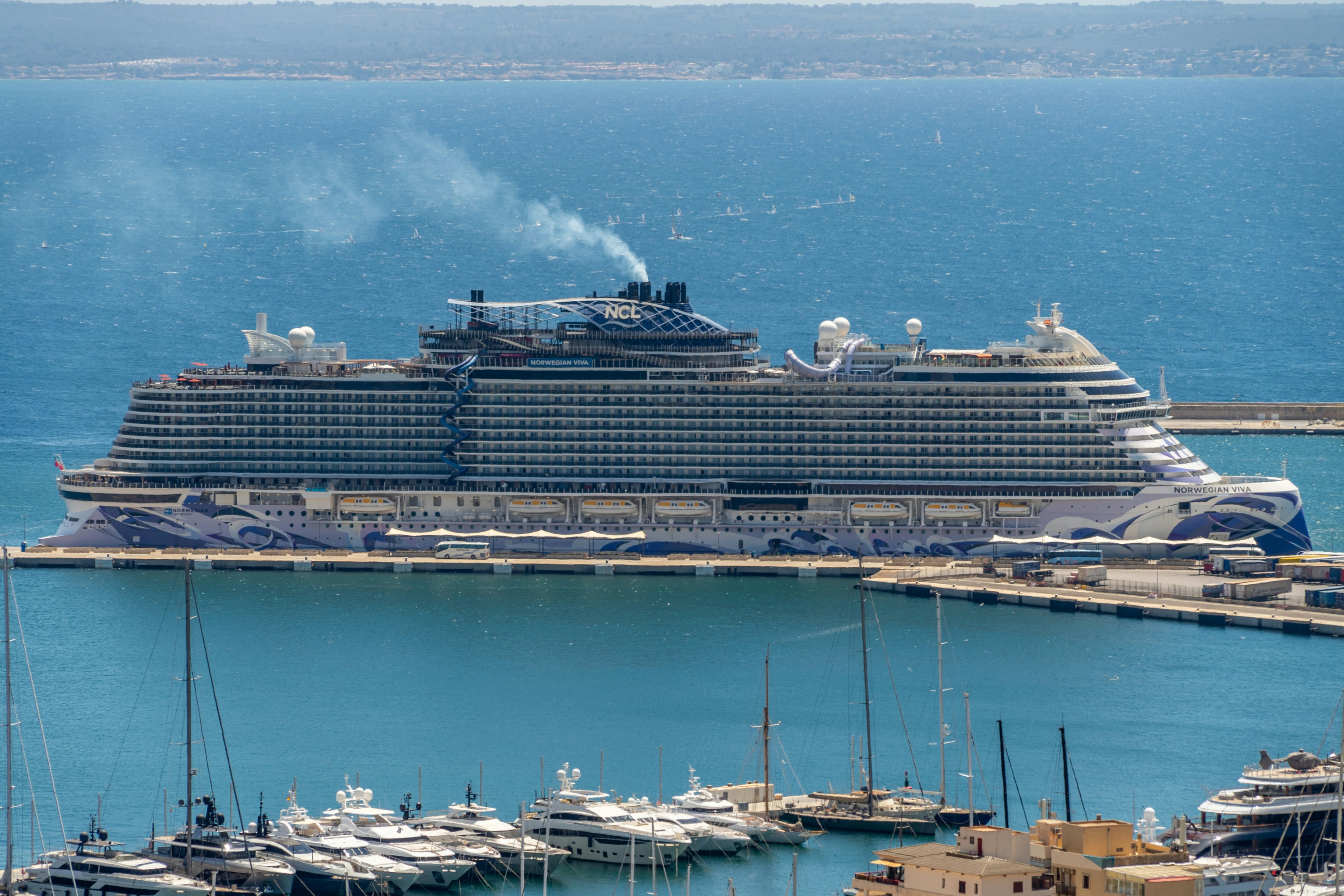 US Evacuates 17 Americans From Hantavirus-Affected Cruise Ship